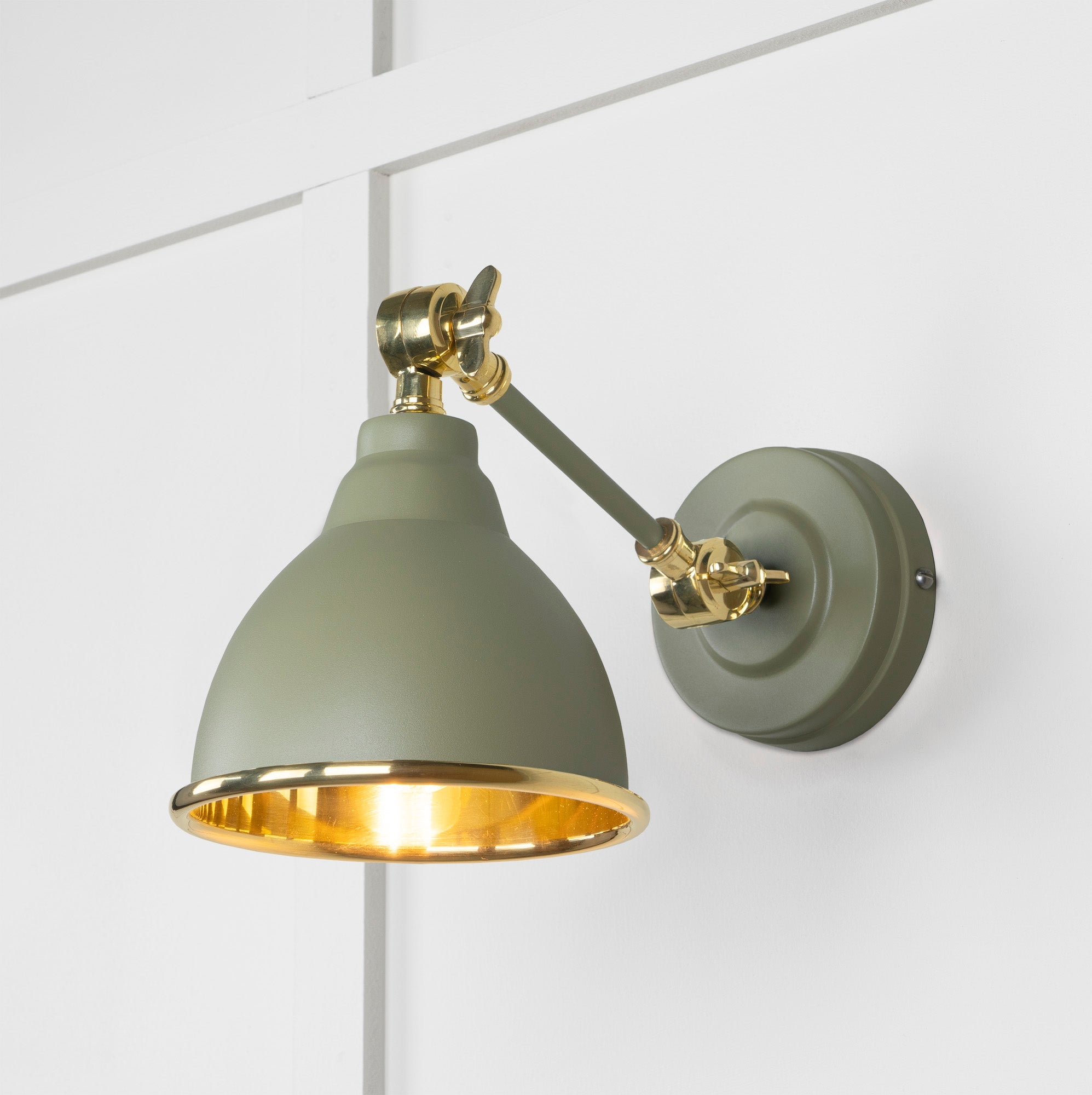 Smooth Brass Brindley Wall Light | Smooth Brass Tump - From the Anvil - EB London