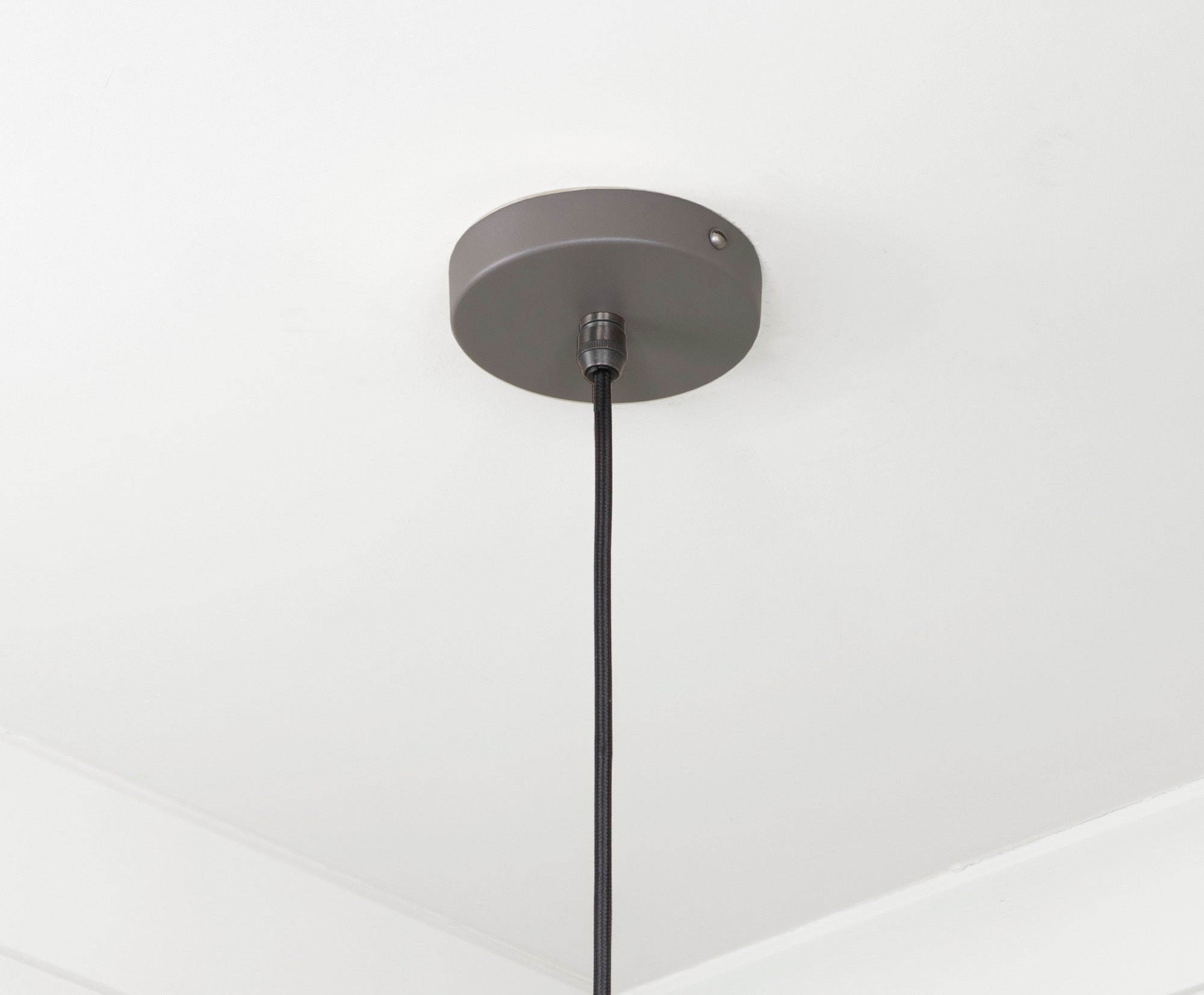 Smooth Brass Frankley Pendant | Bluff - From The Anvil - EB London