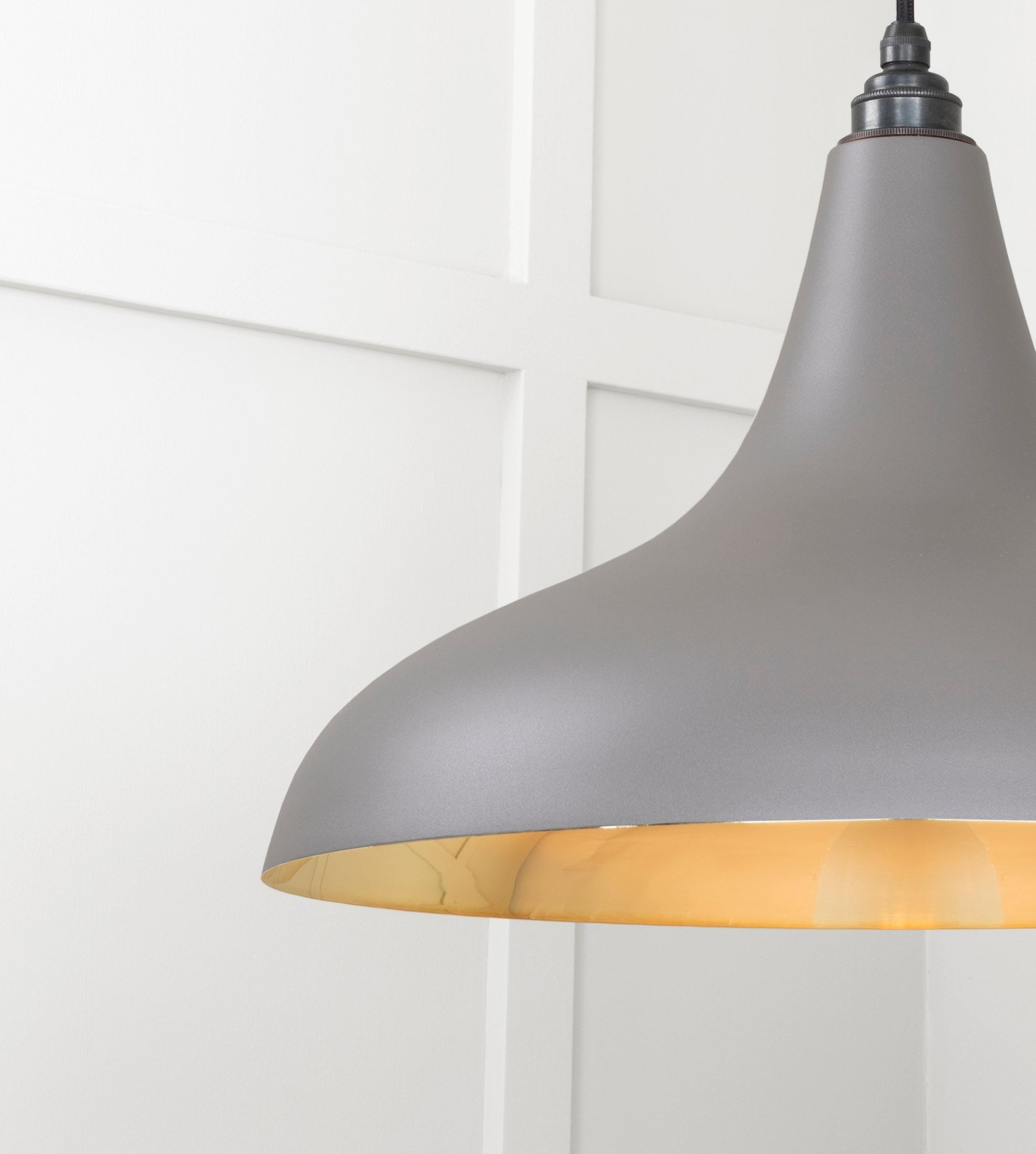 Smooth Brass Frankley Pendant | Bluff - From The Anvil - EB London
