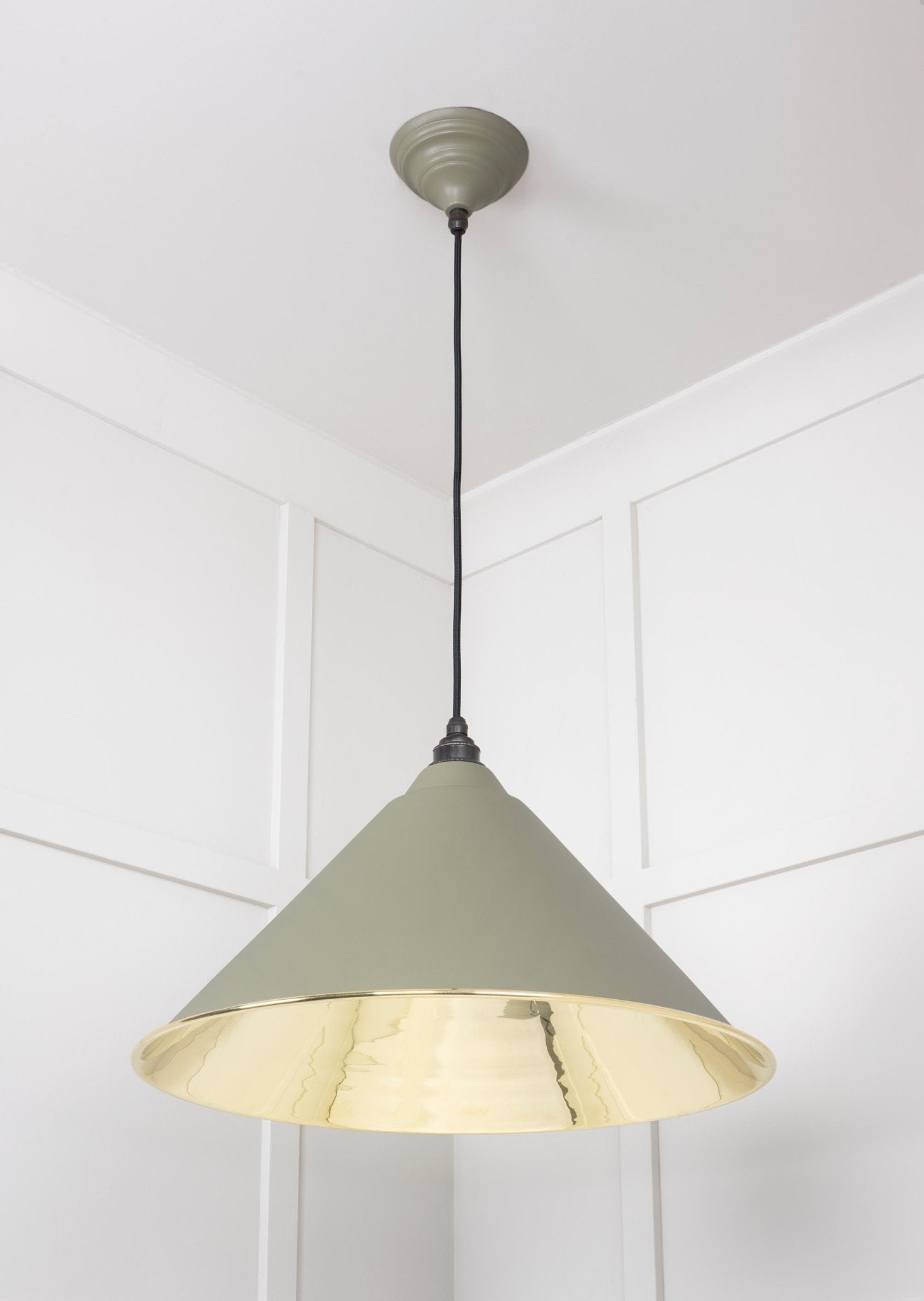 Smooth Brass Hockley Pendant | Tump - From The Anvil - EB London