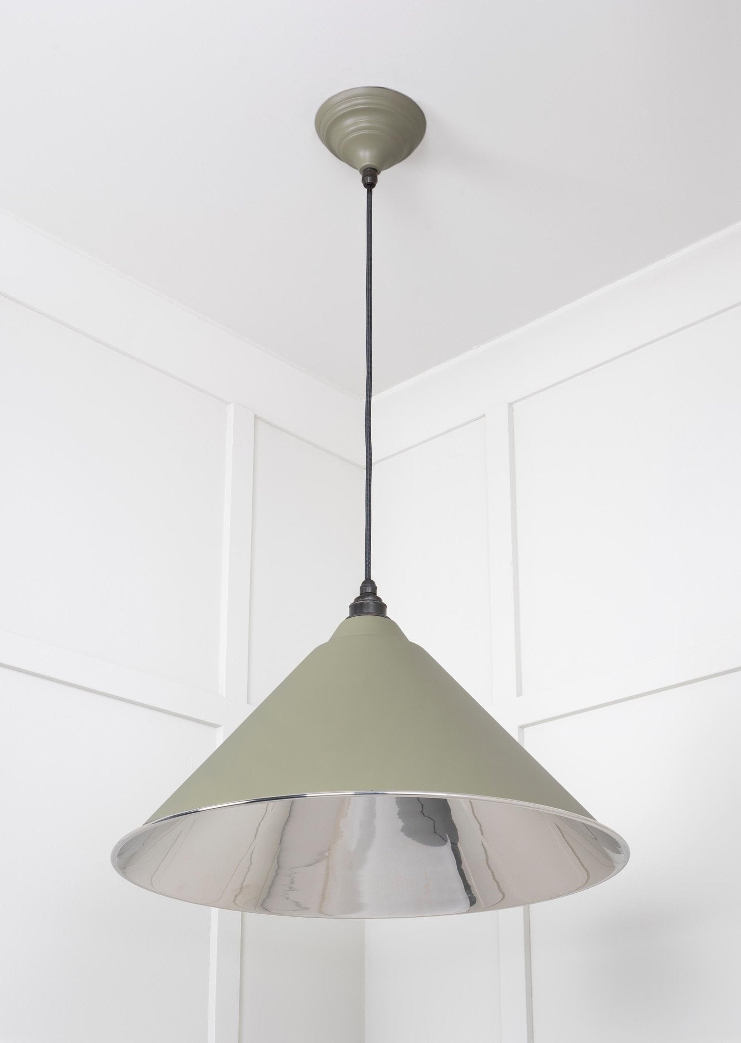 Smooth Nickel Hockley Pendant | Tump - From The Anvil - EB London