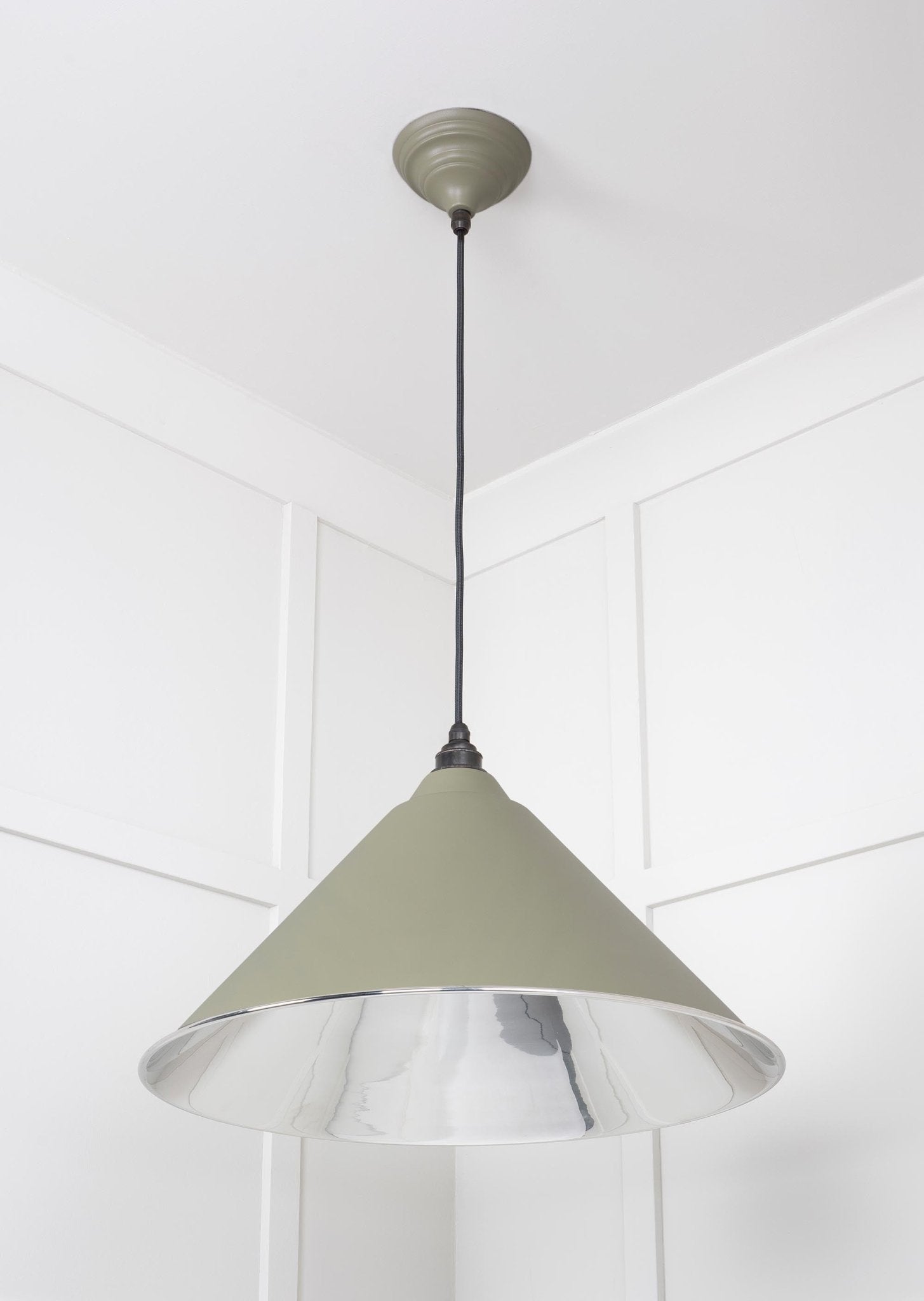 Smooth Nickel Hockley Pendant | Tump - From The Anvil - EB London