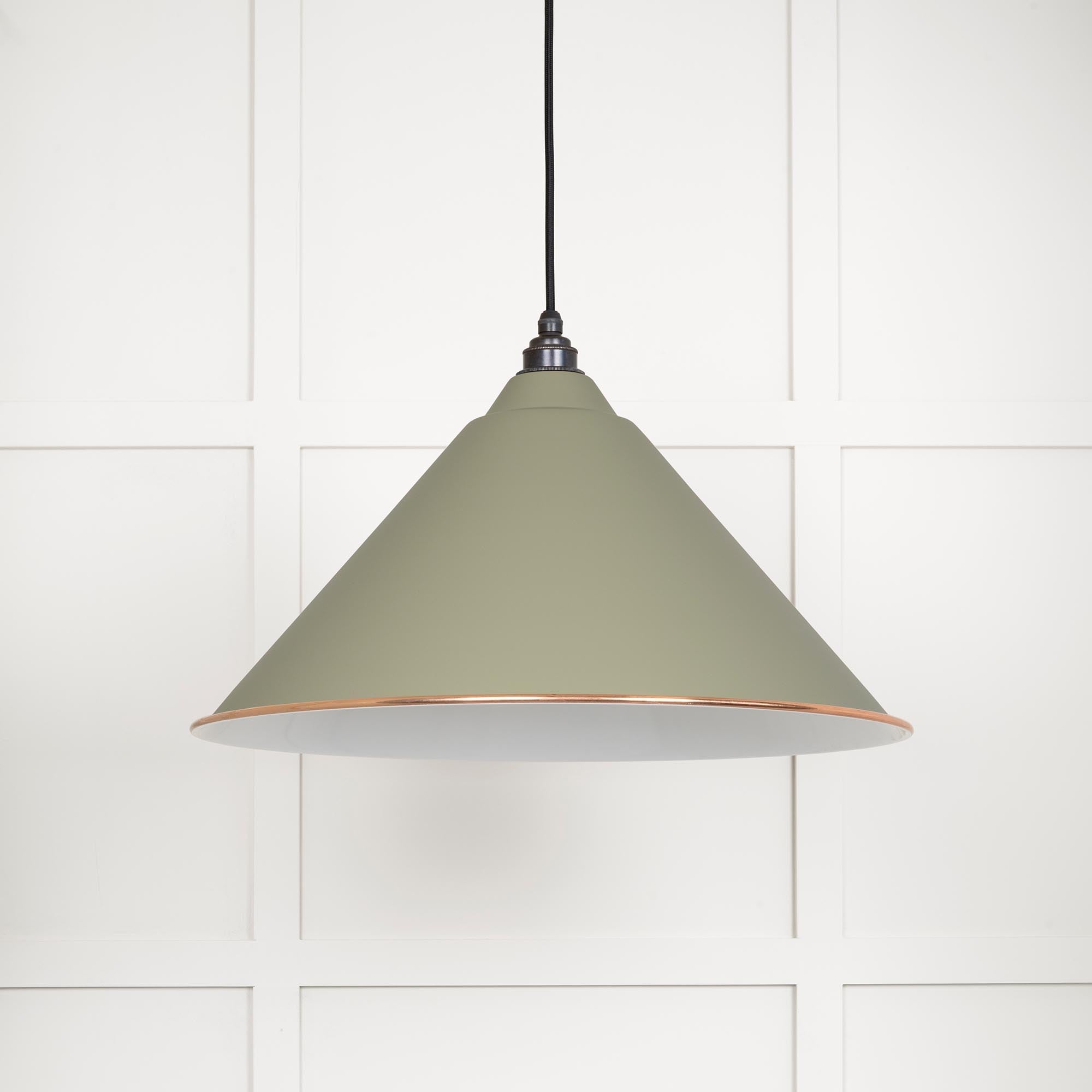 White Gloss Hockley Pendant | Accent Tump - From The Anvil - EB London