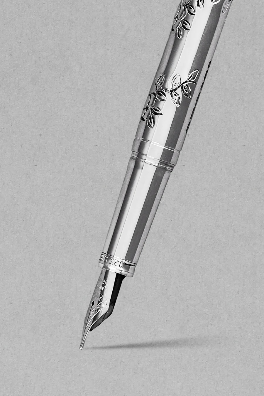 Yard-O-Led - Mayflower Fountain Pen - EB London