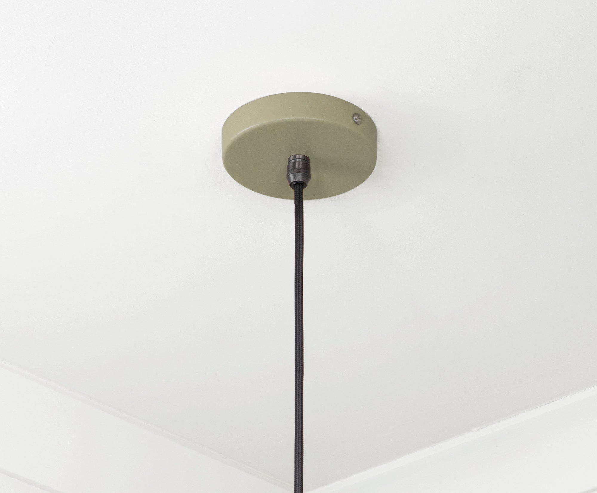 Smooth Brass Frankley Pendant | Tump - From The Anvil - EB London