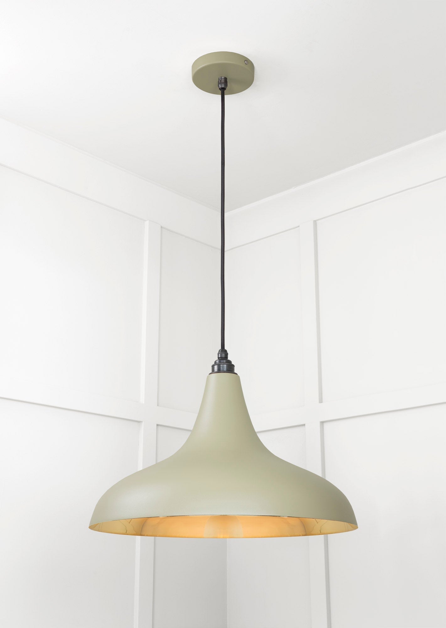Smooth Brass Frankley Pendant | Tump - From The Anvil - EB London