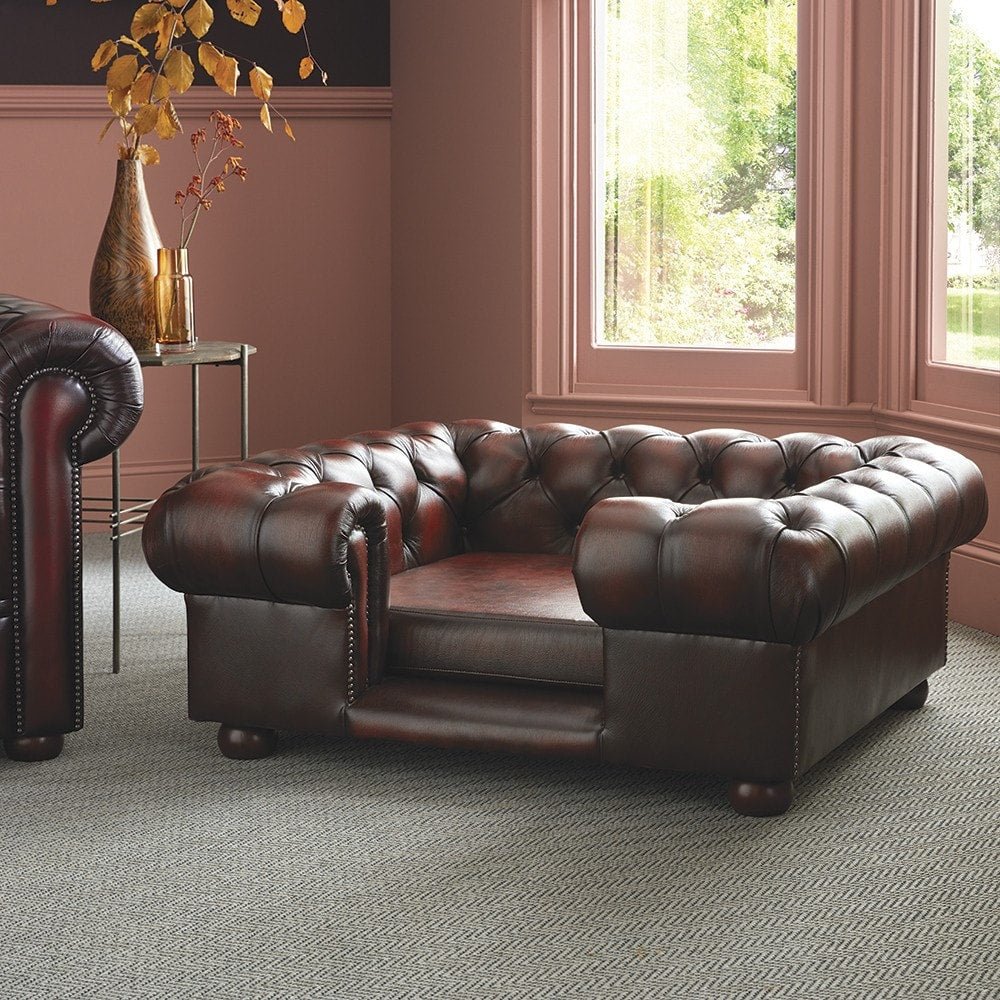 The Saxon Premium Lincoln Large Dog Bed | Handcrafted British Upholstered Pet Bed - EB London