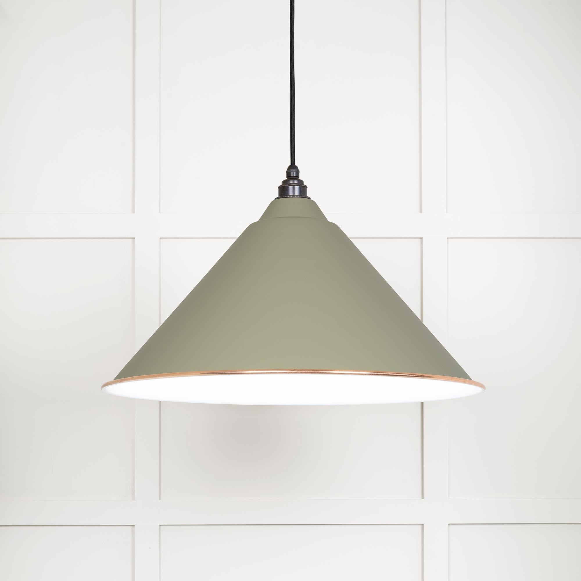 White Gloss Hockley Pendant | Accent Tump - From The Anvil - EB London