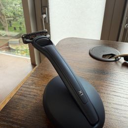 X1 Matte Blue Shaving Set with Stand (Gillette Fusion5 Razor) - Bolin webb - EB London